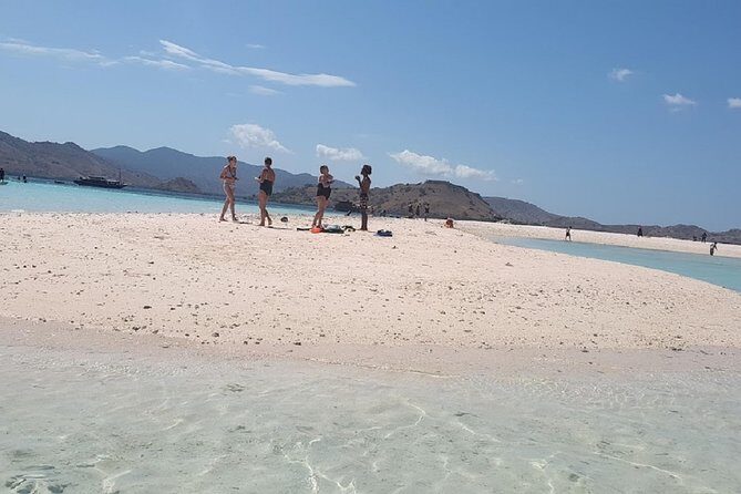 1- day Komodo island Tour hopping around by Speed Boat - How the Labuan Bajo to Komodo speed-boat day really runs