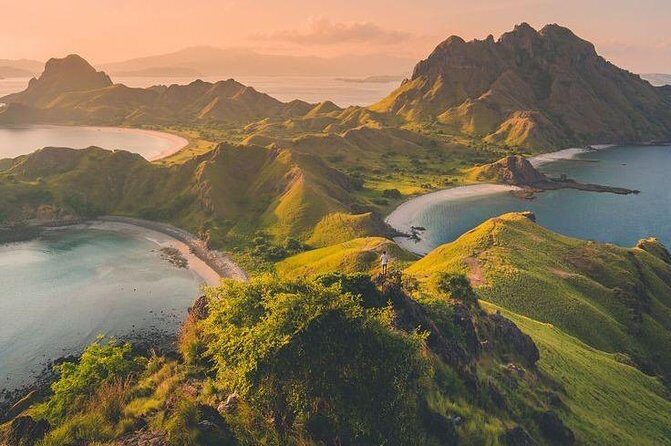 1 Day Komodo Trip By Share Fast Boat - Padar Island Summit: The Morning Hike That Sets the Tone