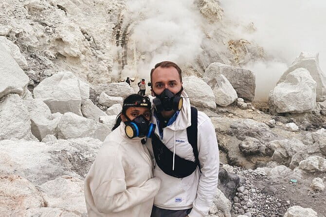 2D1N Ijen Blue Fire and Mount Bromo Sunrise Tour from Bali - Volcano contrast: Ijen blue fire at night, Bromo sunrise in the morning
