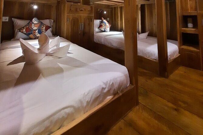 3 Days in Labuan Bajo with accommodation - Meals onboard: a real comfort when you’re out on the water