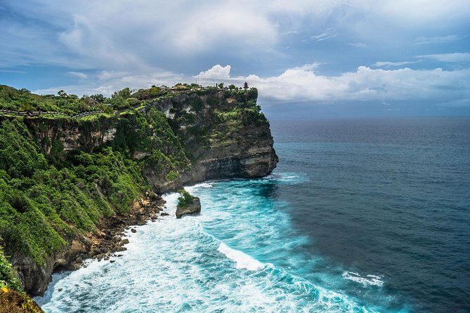 Admission Tickets for Kecak Dance & Uluwatu Temple Sunset - Uluwatu Temple: cliffside views plus the monkey factor