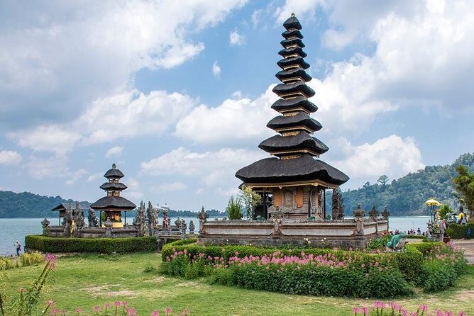 All Inclusive Sekumpul Waterfall Trekking , Handara Gate & Temple - Transport and the pickup advantage from south Bali