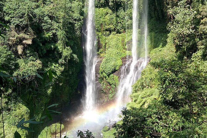 All Inclusive Sekumpul Waterfall Trekking , Handara Gate & Temple - What to bring (and what to wear) for Sekumpul