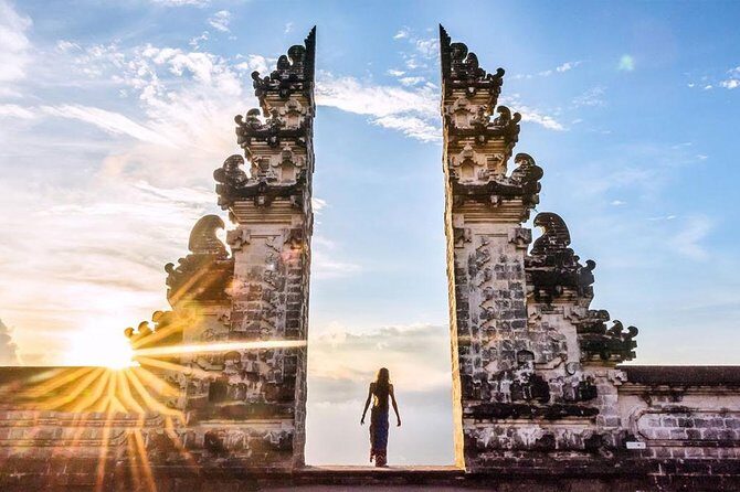Amazing Private Tour: Lempuyang temple, Tirta gangga, Tukad cepung waterfall - Tirta Gangga water palace: pools, fountains, and stonework that rewards a slow look