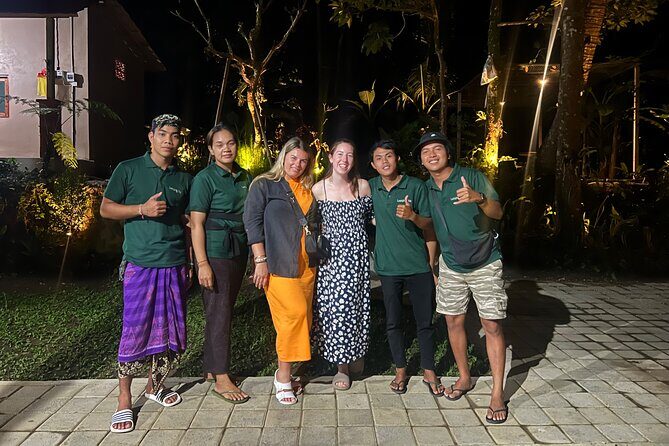 Authentic Balinese Cooking Class in Ubud - Cooking techniques: lesung, pounding spices, and banana-leaf flavor