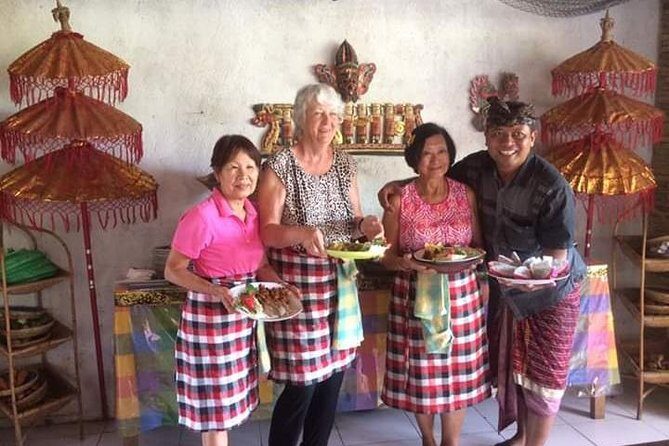 Bali Amazing Cooking Class - Lunch, then you eat what you made (Balinese style)