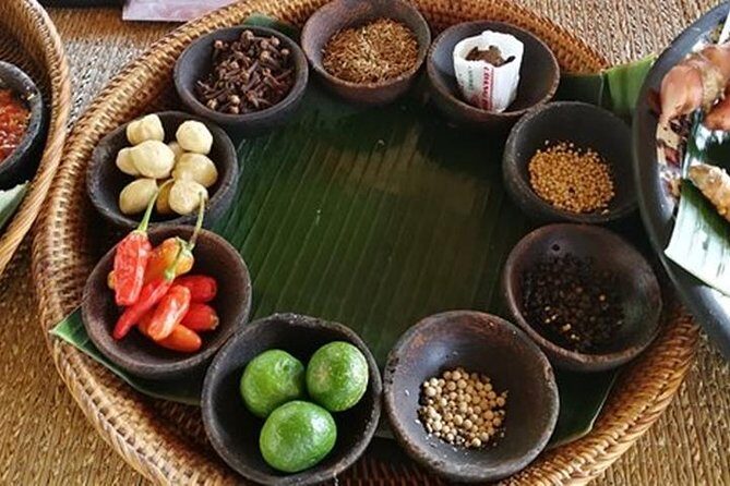 Bali Cooking Class and Ubud Sightseeing Tour - Pejeng Market: where your lunch starts (and your questions start too)