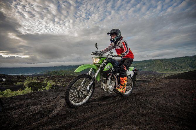 Bali Dirt Bike Adventure - Food and energy: lunch, snacks, water, and coffee/tea