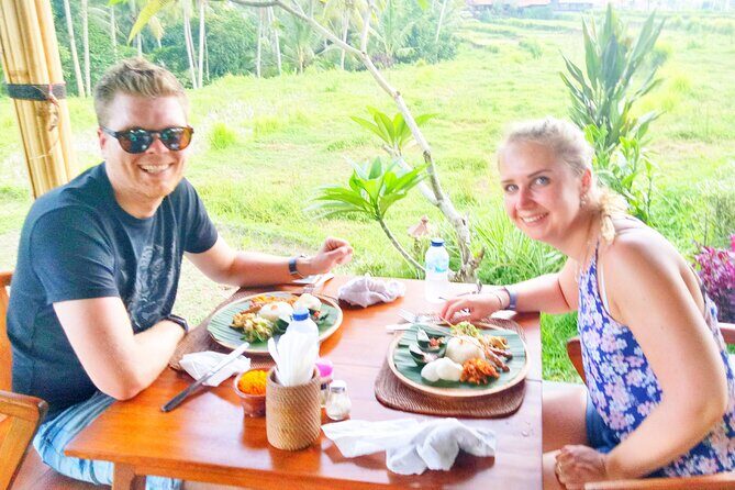 Bali Downhill Natural Cycling Tour & visit Volcano - Lunch in Banjar Laplapan and Meal Options