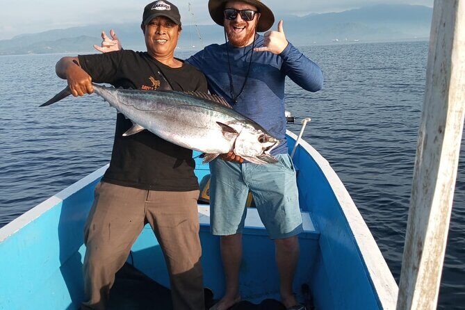 Bali: Fishing Charter Private Boat - Lunch and BBQ: the catch-cook payoff