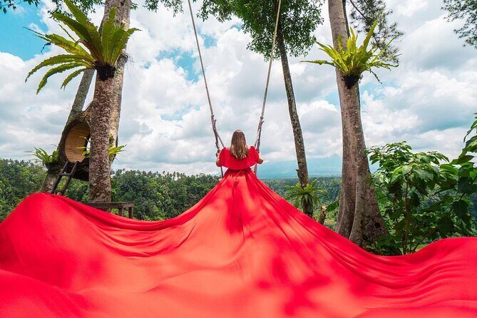 ️ Bali Instagram Tour: The Most Famous Spots (Private & All-Inclusive) - Tegalalang Rice Terrace: the Ubud shot that still holds up