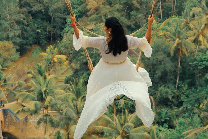 Bali Jungle Swing Experience Full Activity - Dress rental: how it affects your photos and your comfort