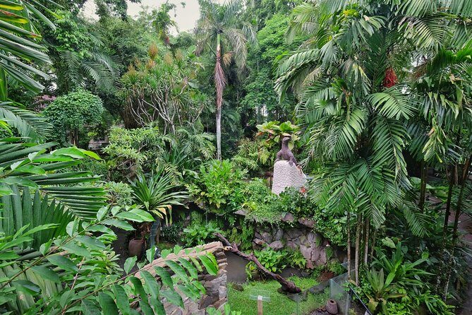 Bali Reptile Park Entrance Ticket - Crocodile feeding and the easiest photo spots