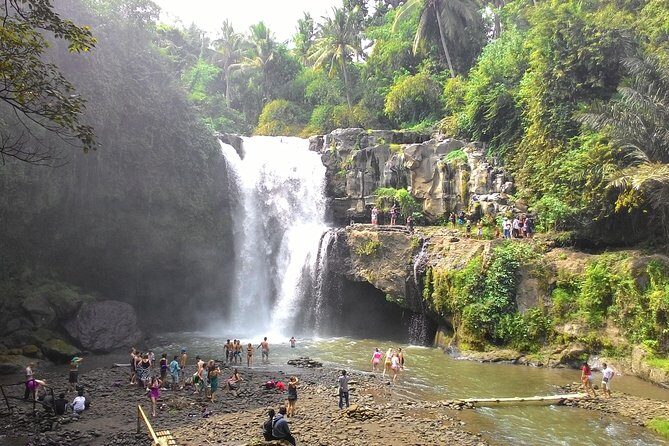 Bali Traditional Dance, Waterfall and Hindu temple with lunch - Private day tour value: what $65 buys you