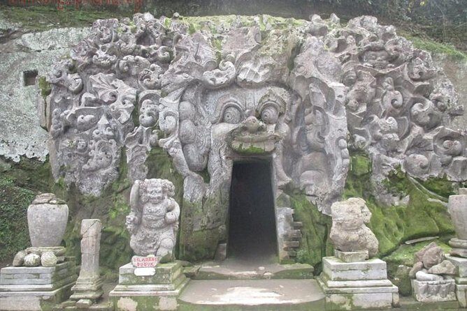 Bali Traditional Dance, Waterfall and Hindu temple with lunch - Choosing craft villages: Celuk, Mas, Tohpati, or Batuan