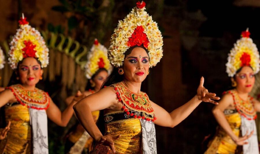 Bali: Ubud Palace Legong Dance Show Ticket - Legong Kraton at Ubud Palace: what the 90 minutes feels like