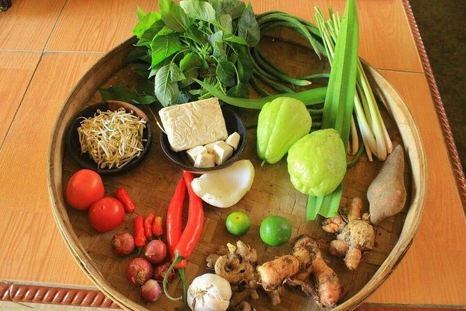 Balinese Cooking Class with Traditional Market Tour - Inside the Balinese Kitchen: Stone Mortar, Wooden Blocks, and Paste Magic