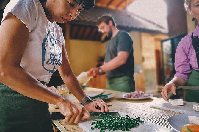 Balinese Cooking class with traditional morning market visit - Laplapan Offerings: The Canang Step That Changes How You Think About Food