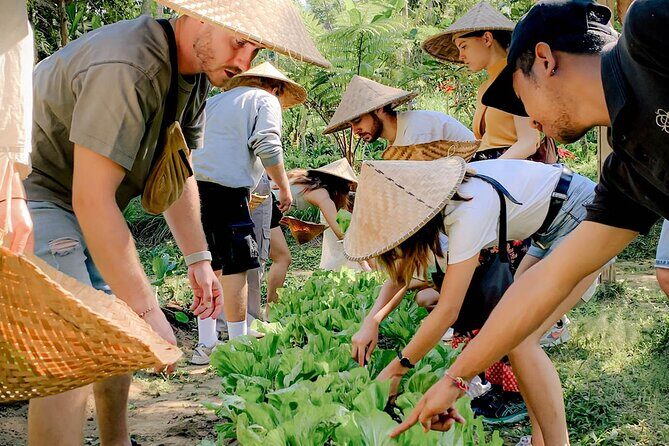 Balinese Farm Cooking Class by Pemulan Bali - Market Morning in Central Ubud: Picking Ingredients Before You Cook