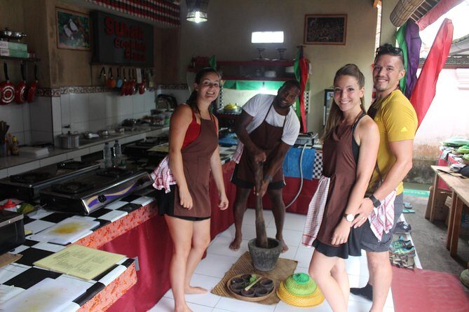 Balinese Ubud cooking school (9 Dish Cooking and Market Tour) - Who should book this Ubud cooking school?