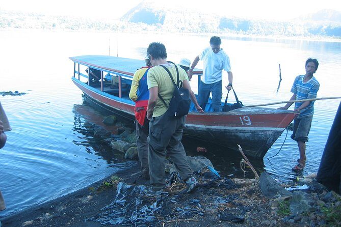 Batur Caldera Sunrise Trekking - 4:00am start: pickup, tea/coffee, and the lake meet-up