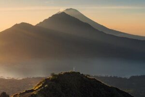 Batur Hike : Mount batur Sunrise Hike & Natural Hotspring - The day’s timing: pickup at 1:20–2:30, summit around 6:15