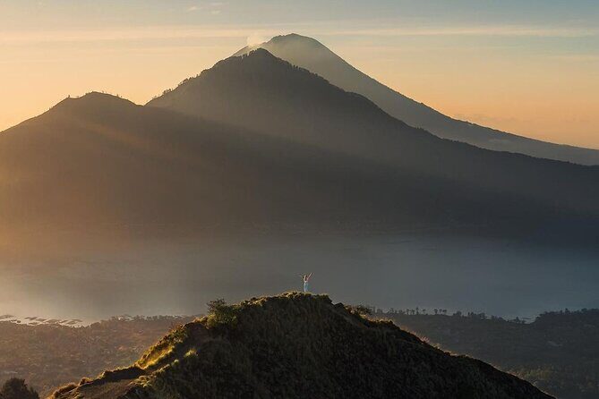 Batur Hike : Mount batur Sunrise Hike & Natural Hotspring - The day’s timing: pickup at 1:20–2:30, summit around 6:15