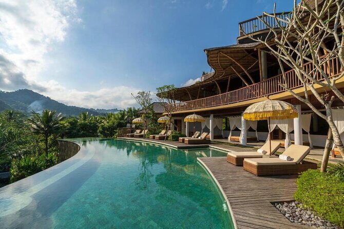 East Bali Tour: Gate of Heaven, Water Palace, Sleeping Gajah - Mt Agung viewpoints and the dam waterfall panorama