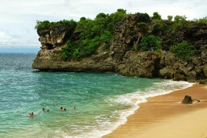 East Bali Tour: Lempuyang Temple - Gate of Heaven, Tirta Gangga, Virgin Beach - Tirta Gangga Water Palace: reflecting pools and palace-in-rice-fields vibes