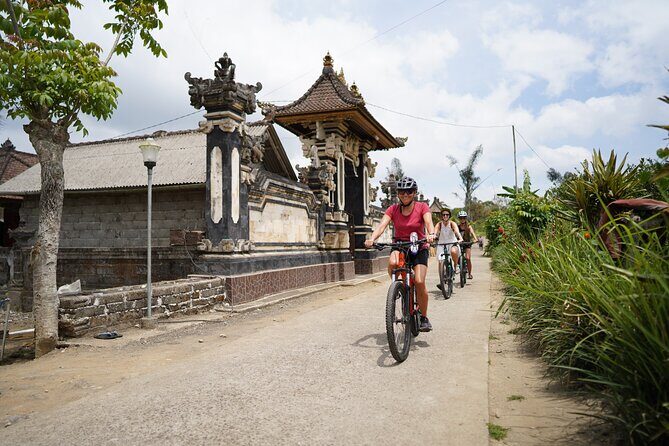 Electric Bike and Swing Package - Stop 1: Greenkubu breakfast and swing setup before you ride