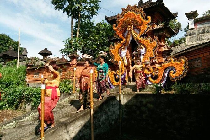 Electric Cycling Tour of Ubud with Free Hotel Transfer and Lunch - Lunch or dinner: the payoff after the ride