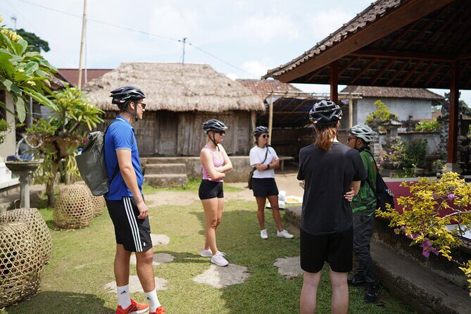 Explore Ubud with Electric Bike - Stop 3: A Balinese House Visit in Tegallalang