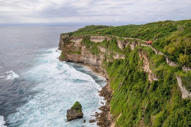 Exploring Bali in 5 Days: Completed Journey of Discovering Bali - Day 5: Garuda Wisnu Kencana, Uluwatu kecak at sunset, and Jimbaran seafood
