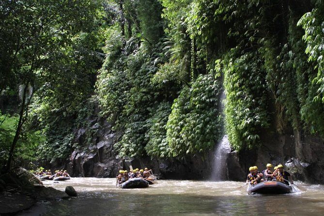 Full-Day Ayung River White Water Rafting and Ubud Tour - Ubud Art Market and Ubud Palace: Culture Stops With Good Timing