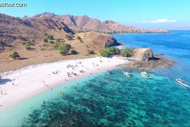 Full Day Tour to Komodo Island By Speed Boat to explore 6 destinations - The big idea: Six Komodo-area stops in one long day