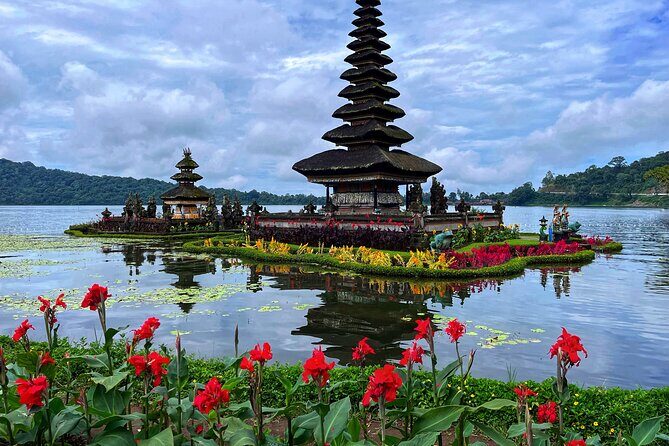 Full-Day Tour to Water Temples and UNESCO Rice Terraces in Bali - Stop 3: Luhur Batukaru Temple on the slopes of Mount Batukaru