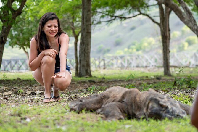 Full Day Trip to Explore 6 Destinations in Labuan Bajo and Komodo - Taka Makassar and Siaba Besar: Two Reef Stops With Different Visual Goals
