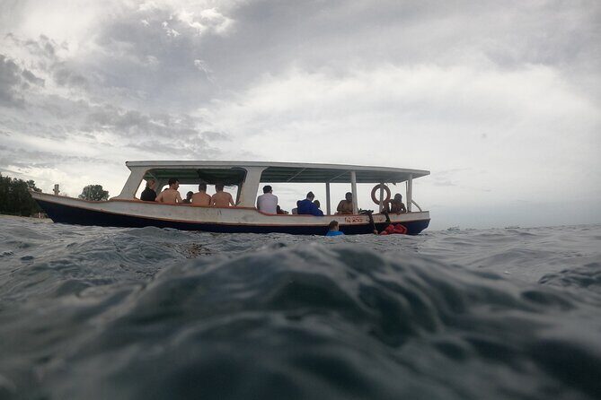 Gili Trawangan & Gili Air Snorkeling Tour Turtles & Statue - Boat Time and Shared-Group Dynamics (Why It Can Feel Smooth or Chaotic)
