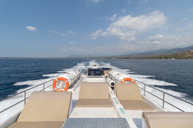 Gili Trawangan to Bali (Serangan) - The 2.5–3 hour crossing: comfort, restroom, and the smell factor