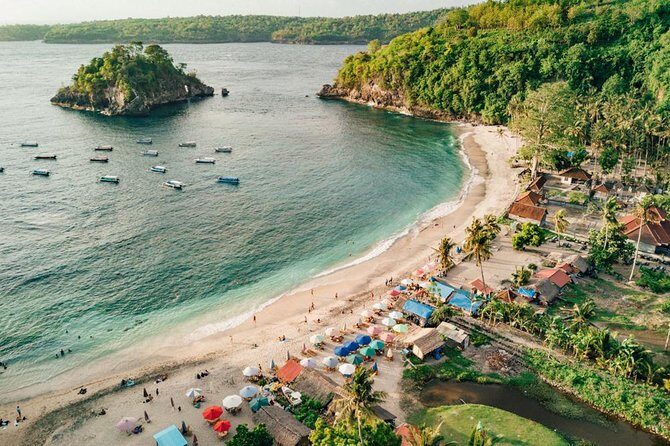 Have fun 1 day in Nusa Penida: snorkeling, kelingking & broken beach incl lunch - Kelingking Beach viewpoint: how to handle the iconic (and steep) photo moments