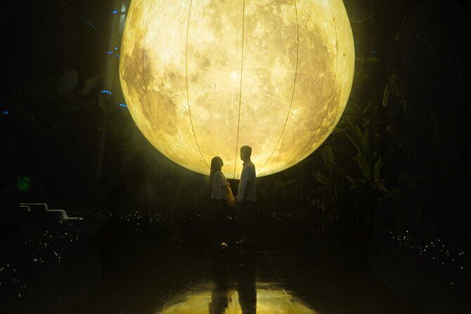 Hikaria: Bali's First Immersive Night Walk - Refreshments and Photo Help: Small Perks That Make the Night Easier