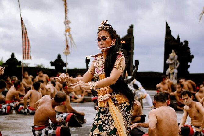 Kecak and Fire Dance Ticket at Uluwatu Temple - The show itself: chanting, characters, and the fire moment