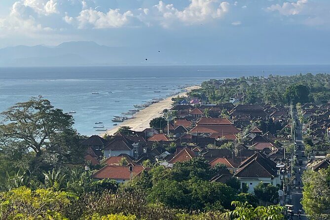 Lembongan Electric Bike tour - Stop 4: Mangrove Point on the east side, with a quiet boat ride