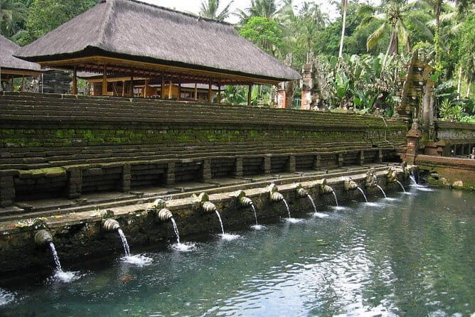 Lempuyang Gate of Heaven and Tukad Cepung Waterfall - Private car + English-speaking driver: what you’re really paying for