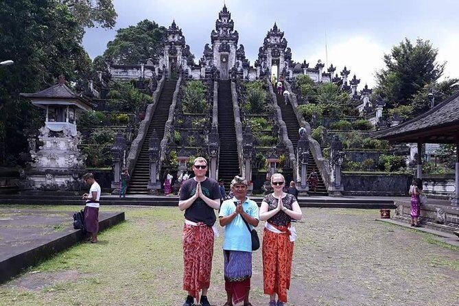 Lempuyang Tour : Heaven gate, Tirta Gangga, Goa Raja waterfall - Lempuyang Temple and the Gates of Heaven: managing the iconic photo line