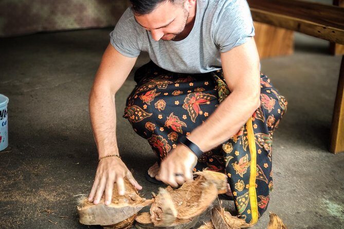 Make Traditional Bali Coconut Oil with a Balinese Family - Should you book this coconut oil class in Delodsema?