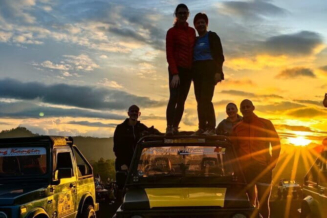 Mount Batur Jeep Sunrise and Black Lava Tour - Mount Batur Sunrise Viewpoint and Summit Breakfast
