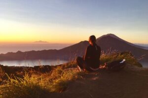 Mount Batur Sunrise Trekking and Natural Hot Spring Tour - Getting picked up in Ubud and what your morning includes