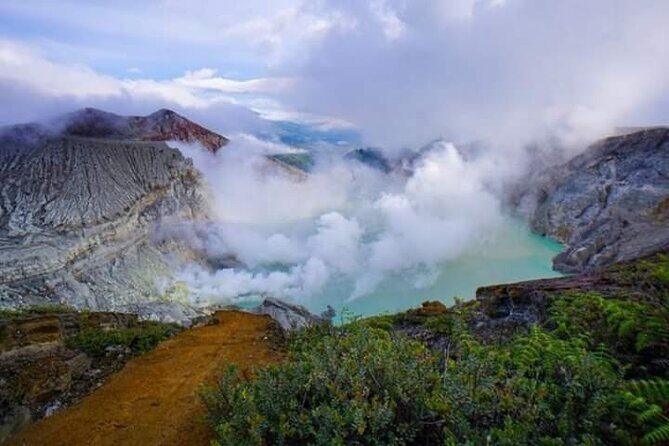 Mount Ijen Crater Tour From Ubud Bali - The crater hike: steep, rocky, and worth it
