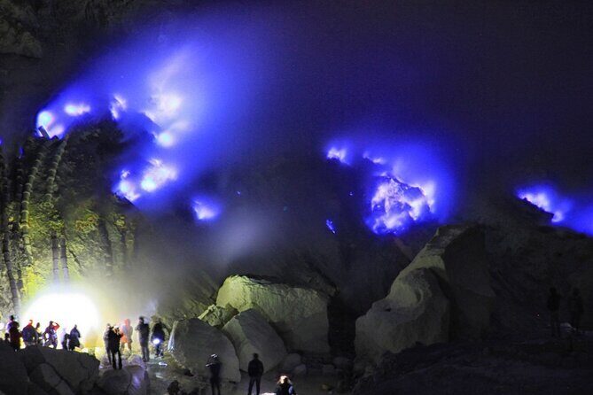 Mount Ijen Volcanic Crater Overnight Trip from Bali - Banyumala Twin Waterfalls and Munduk Rice Terraces: Breathing Space Before Ijen